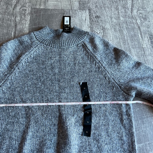 Banana Republic Eco Sweater Gray Size M - Picture 4 of 13